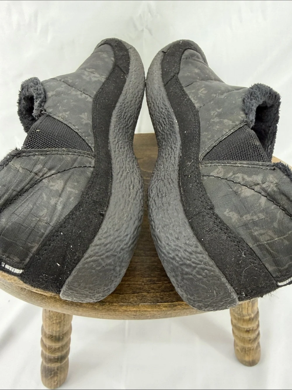 Keen Howser II Quilted Slip-on Indoor / Outdoor Shoes / Slippers, Youth Boys 5